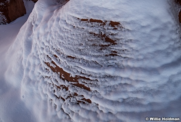 Snow Texture Red Rock 033023 0973